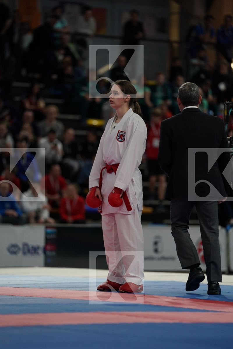 WARLING JENNIFER (LUXEMBOURG) vs YAKAN TUBA (TURKEY) in Senior Kumite -55 Kg - Final bout