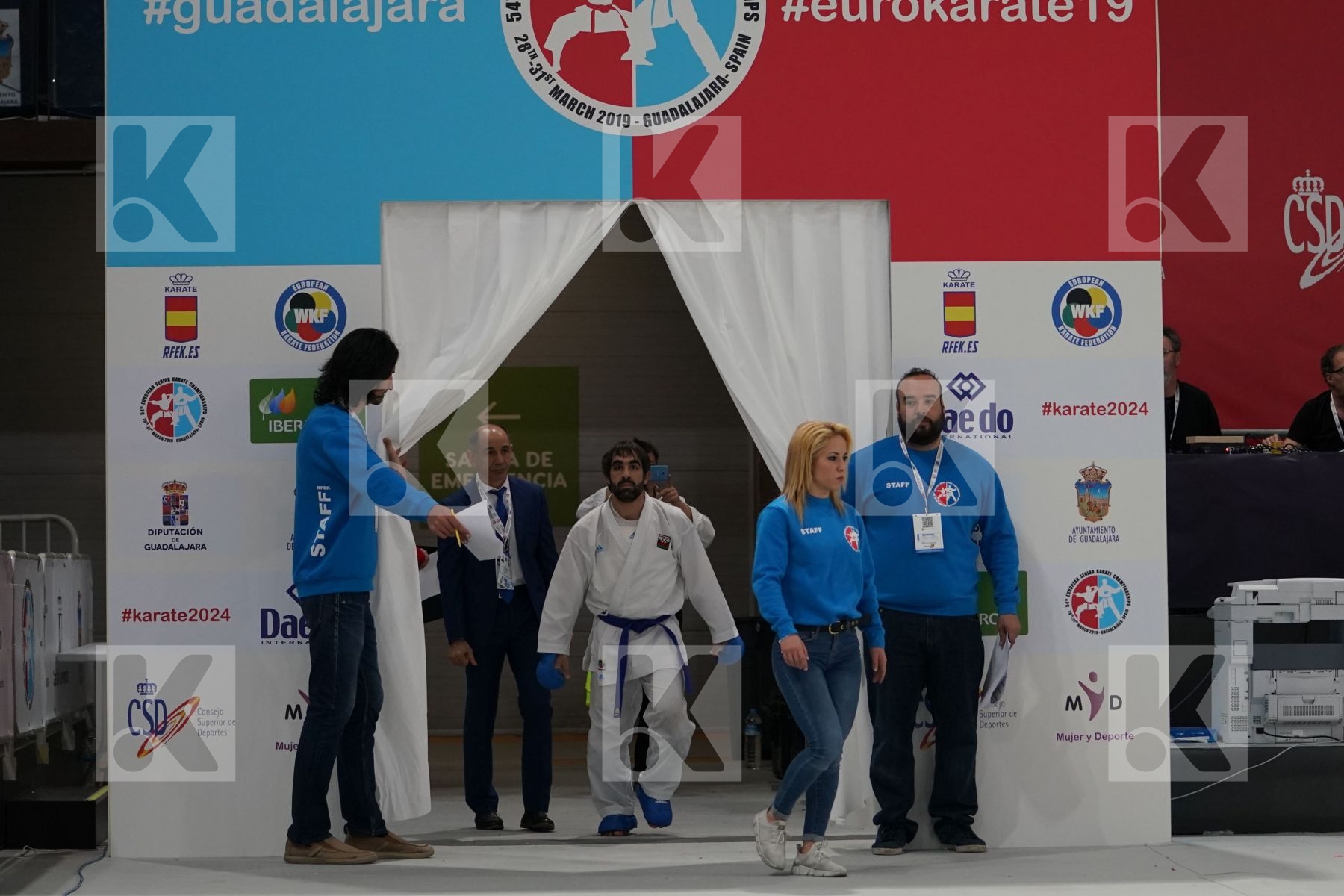 BUSA LUIGI (ITALY) vs AGHAYEV RAFAEL (AZERBAIJAN) in Senior Kumite -75 Kg - Final bout