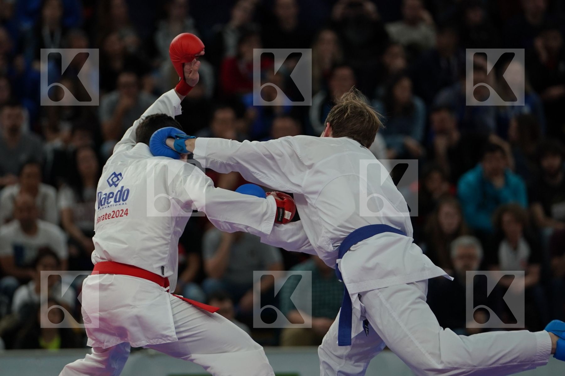CRESCENZO ANGELO (ITALY) vs PLAKHUTIN EVGENY (RUSSIA) in Senior Kumite -60 Kg - Final bout