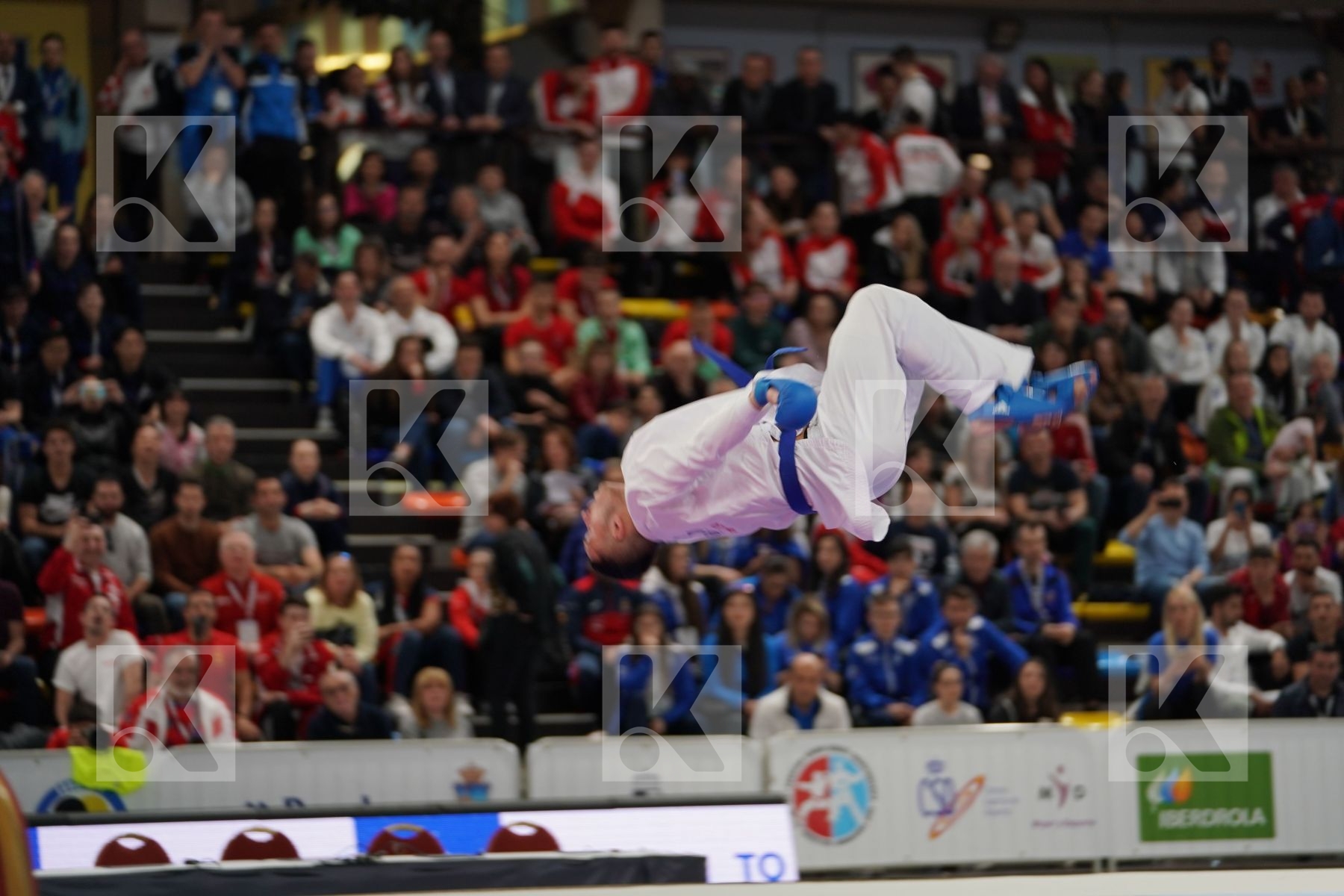 HODZIC MARIO (MONTENEGRO) vs DACOSTA STEVEN (FRANCE) in Senior Kumite -67 Kg - Final bout