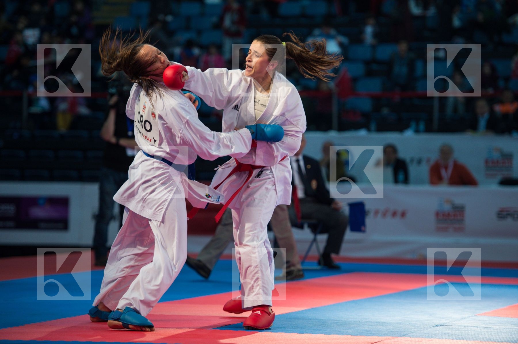Croatia female finals kumite Russian Federation Sheroziya Inga t