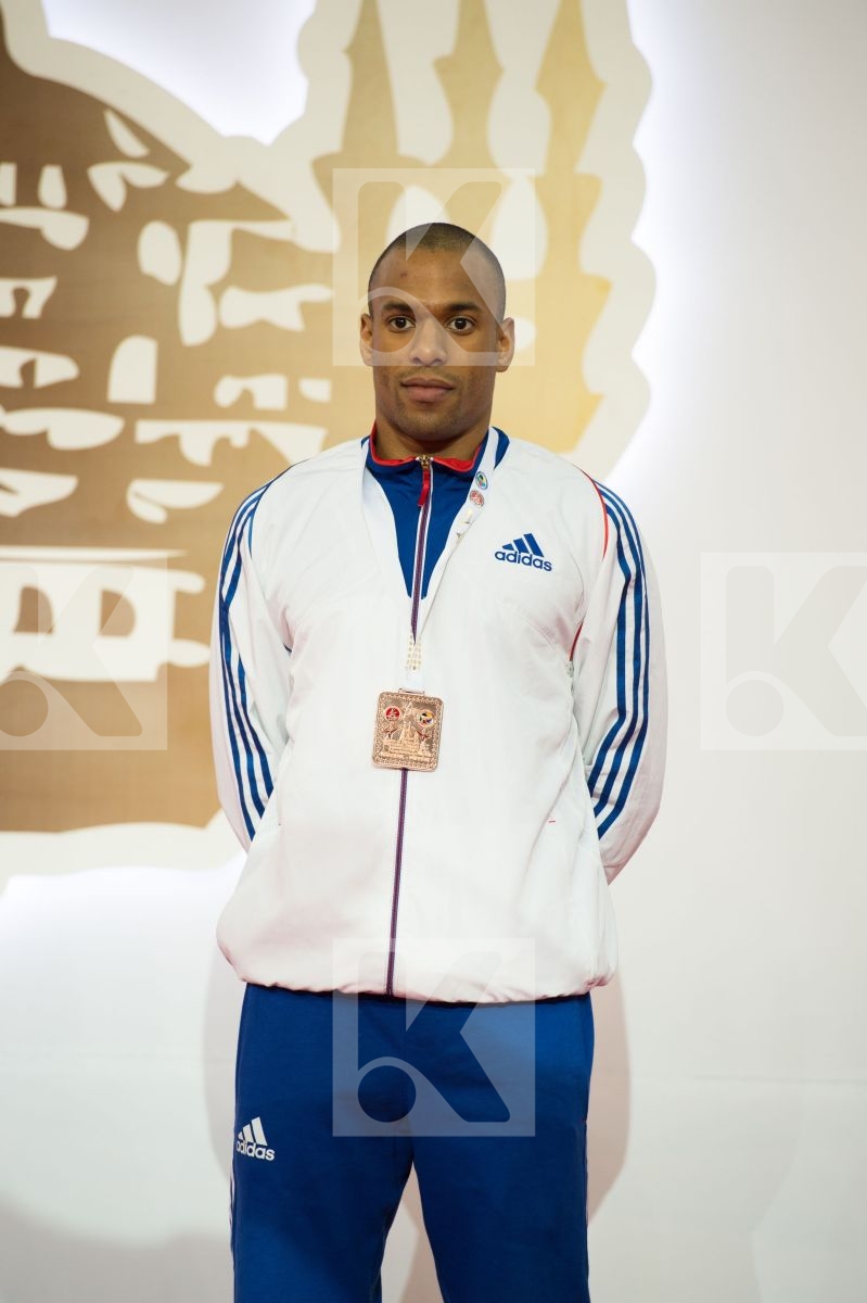 -84 kg Aktas Ugur Azerbaijan France Grillon Kenji Italy kumite M