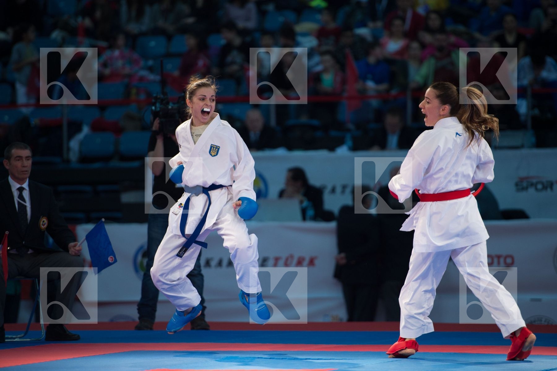 -50 kg bronze match Kryva Kateryna kumite Ozcelik Serap Turkey U