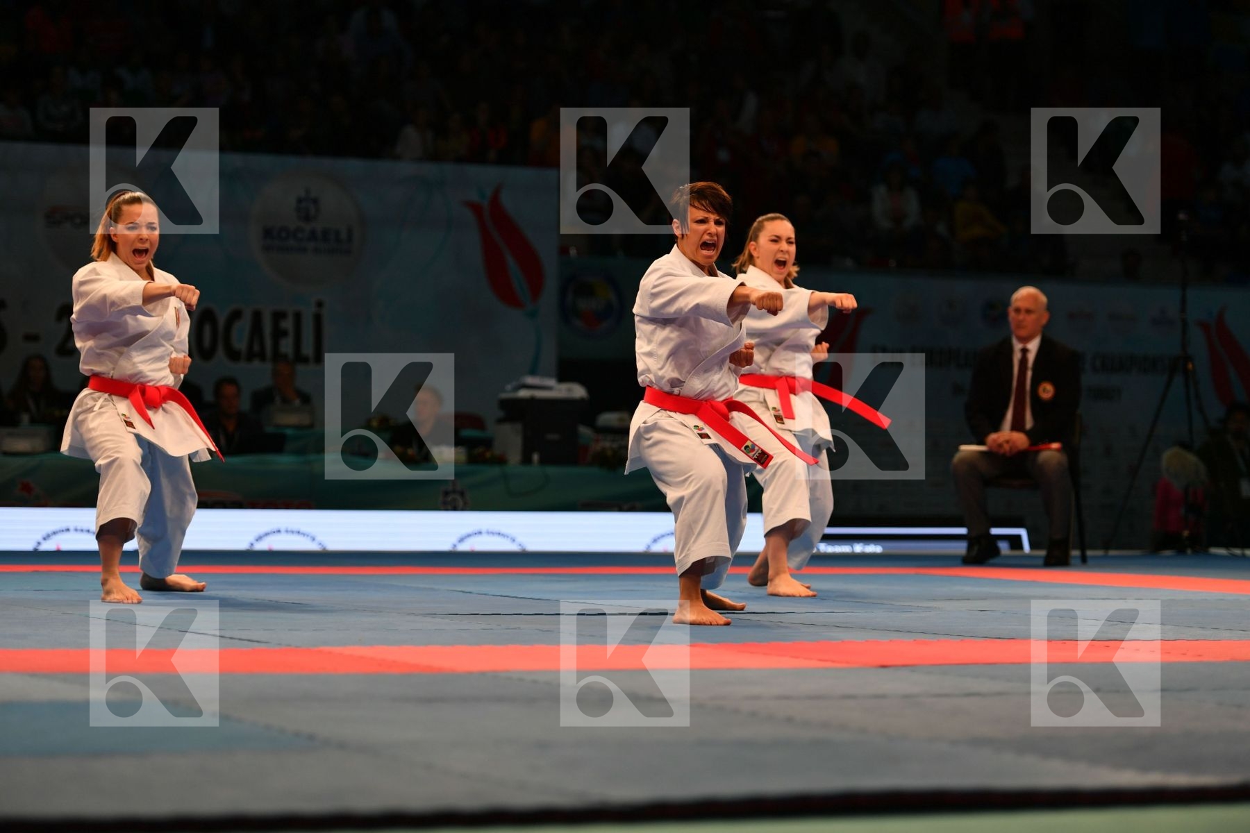 Female team kata France France France Kanku sho