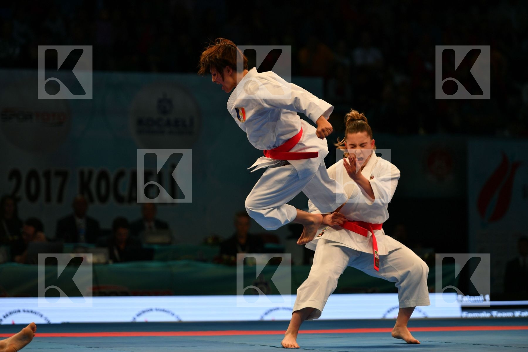 Female team kata France France France Kanku sho