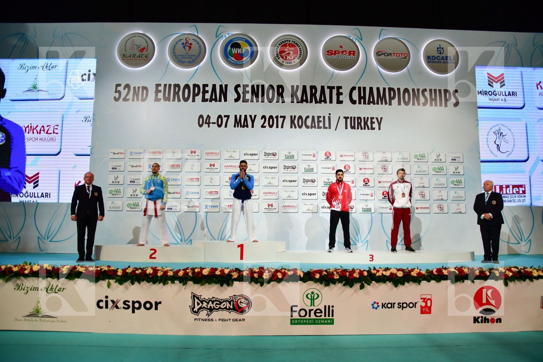 Busa Luigi Eltemur Erman Harspataki Gabor Horuna Stanislav Hunga