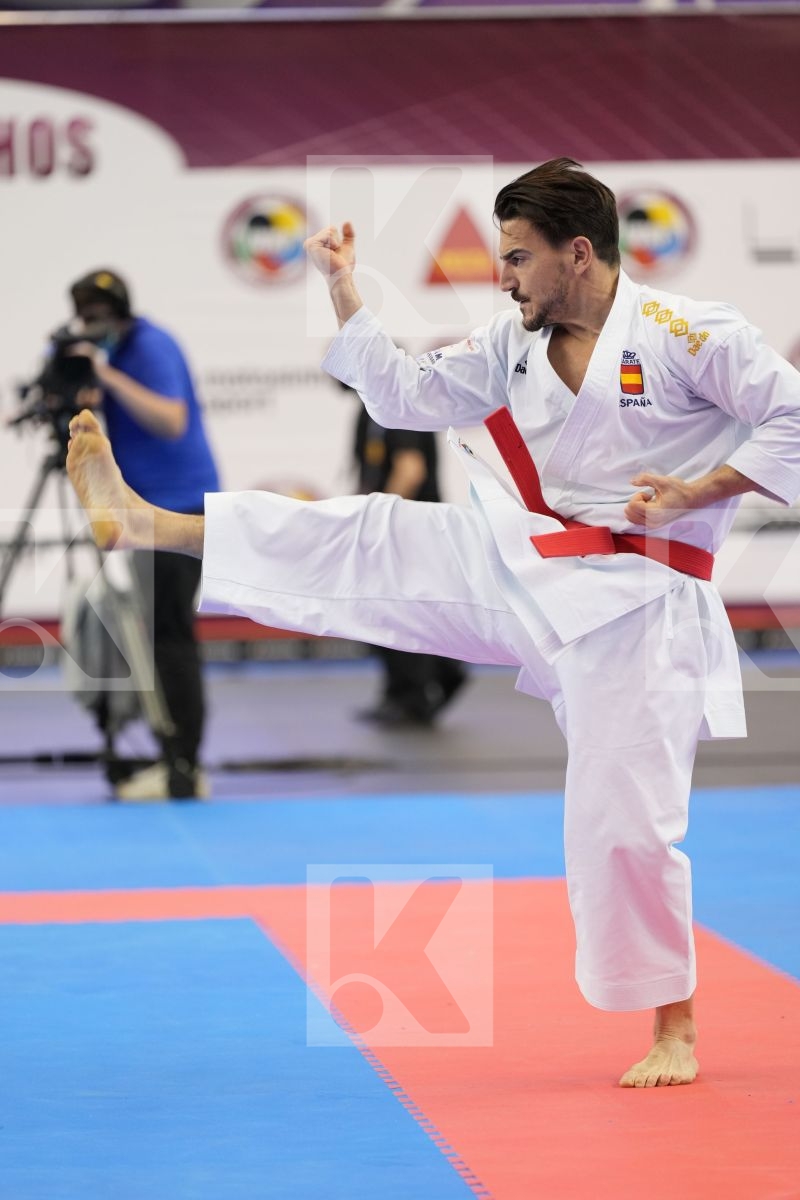 Kata bronze bout featuring QUINTERO CAPDEVILA DAMIAN HUGO