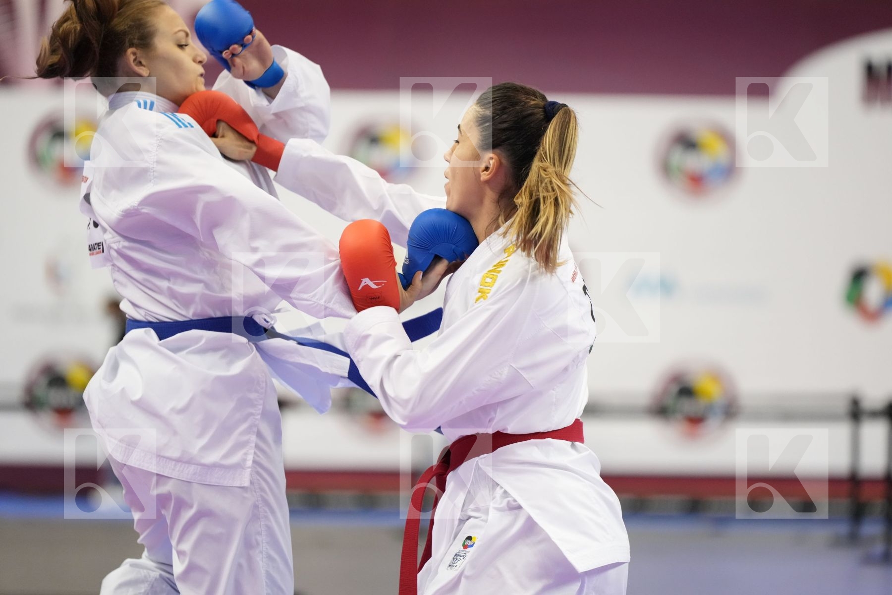 Kumite final bout featuring HOCAOGLU AKYOL MELTEM & LESJAK LUCIJA