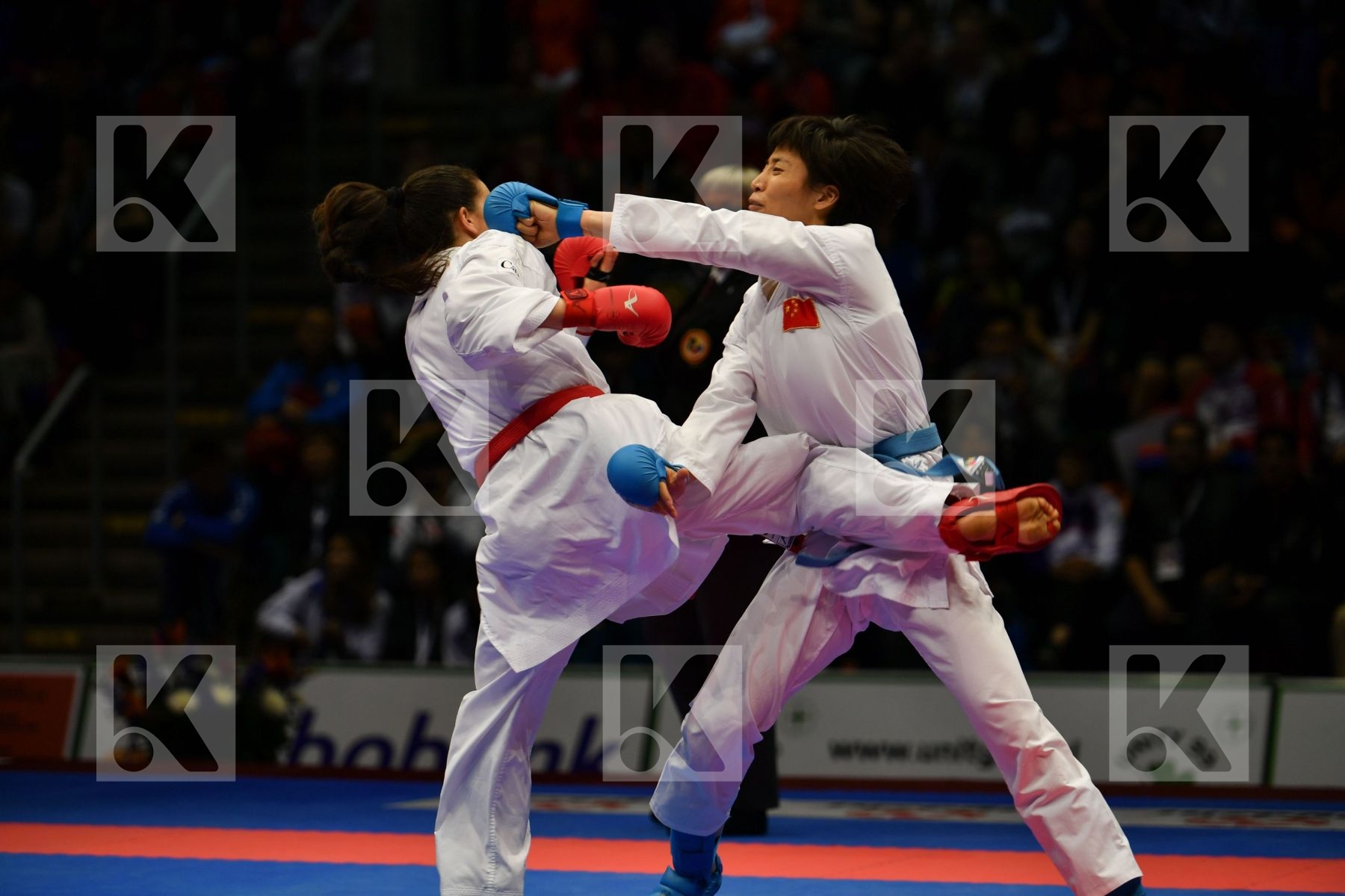 Canada China Female kumite -61 kg Jumaa Haya Yin Xiaoyan