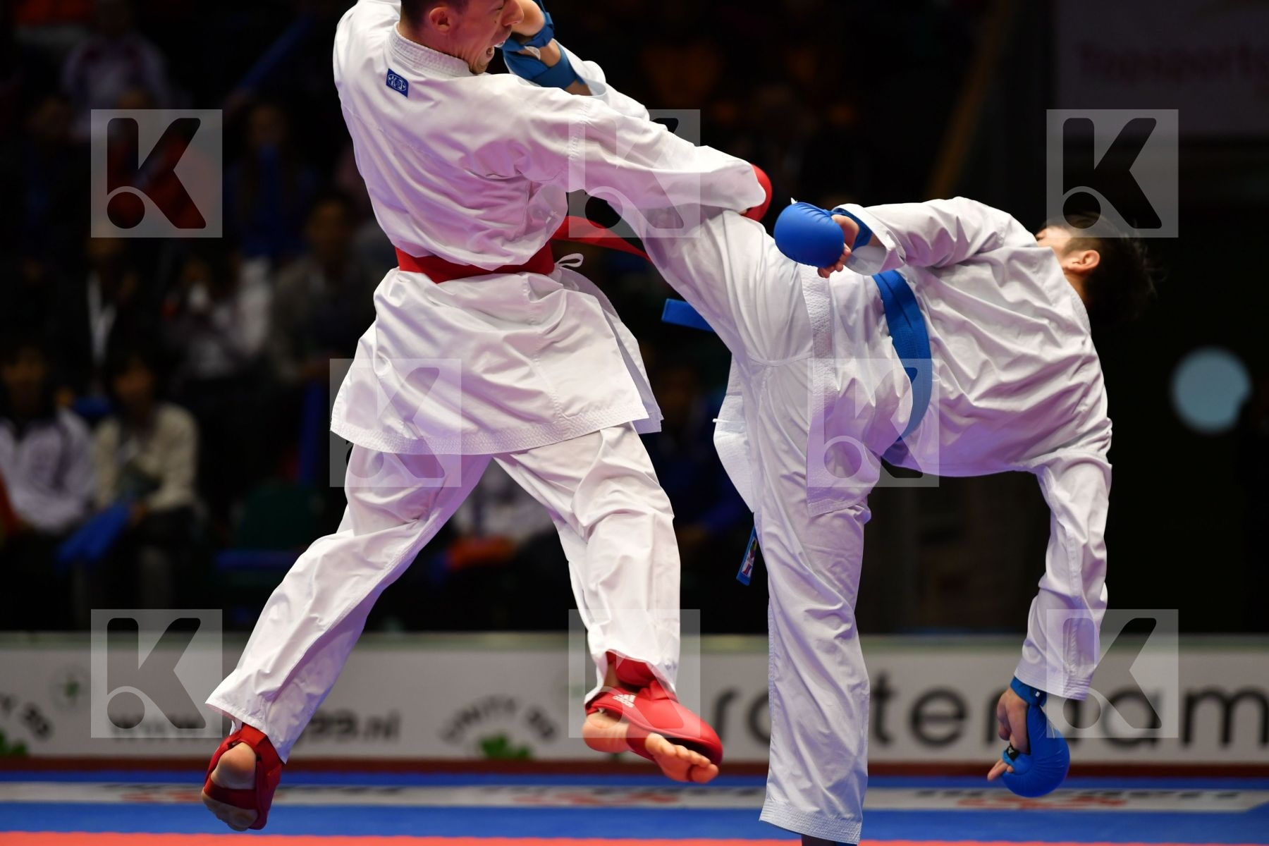 Chinese taipei De vivo Gianluca Italy Male kumite -67 kg Pan Po-