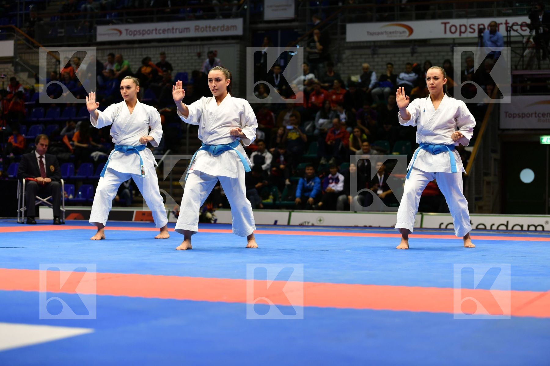Female Team Kata Italy Paiku