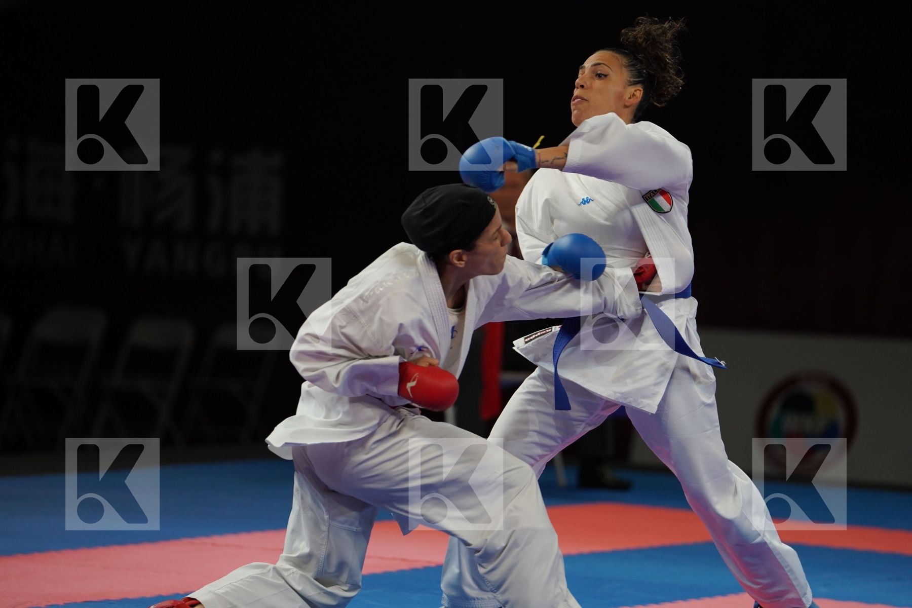 KHAKSAR TRAVAT (ISLAMIC REPUBLIC OF IRAN) vs BUSA LORENA (ITALY) in Senior Kumite -55 Kg - Bronze bout