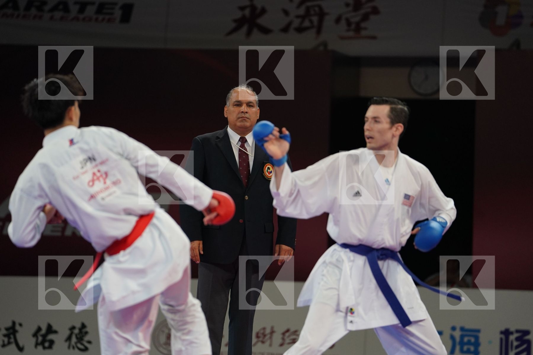 SAKIYAMA YUSEI (JAPAN) vs SCOTT THOMAS (USA) in Senior Kumite -75 Kg - Bronze bout