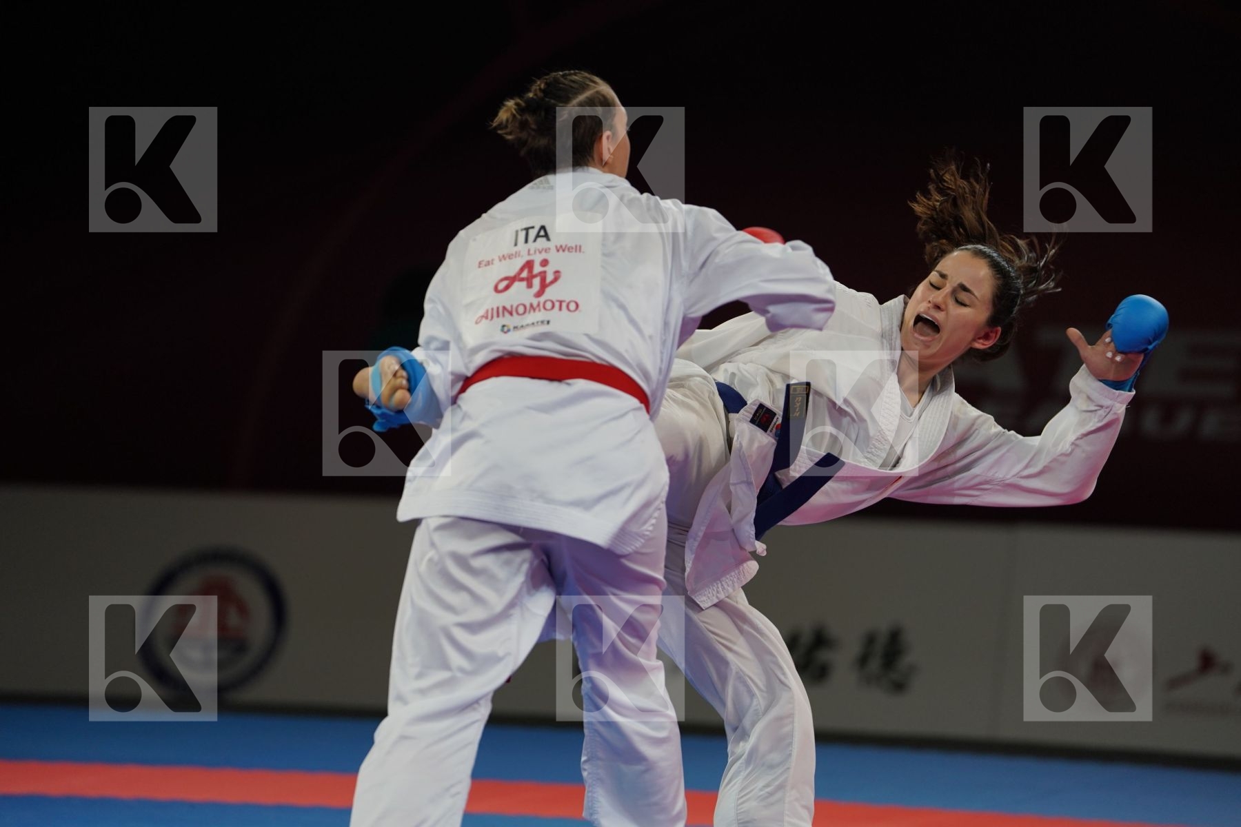 SEMERARO SILVIA (ITALY) vs QUIRICI ELENA (SWITZERLAND) in Senior Kumite -68 Kg - Bronze bout