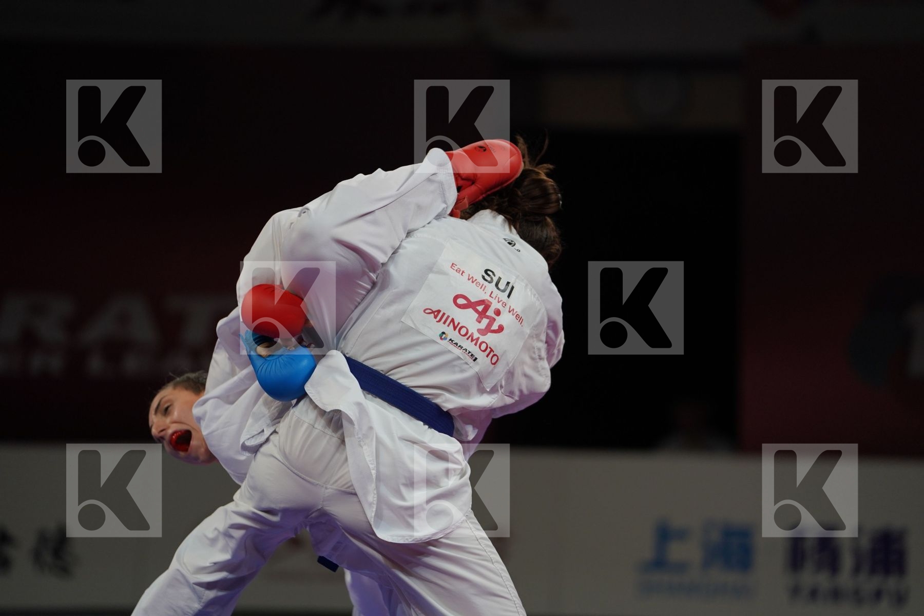 SEMERARO SILVIA (ITALY) vs QUIRICI ELENA (SWITZERLAND) in Senior Kumite -68 Kg - Bronze bout