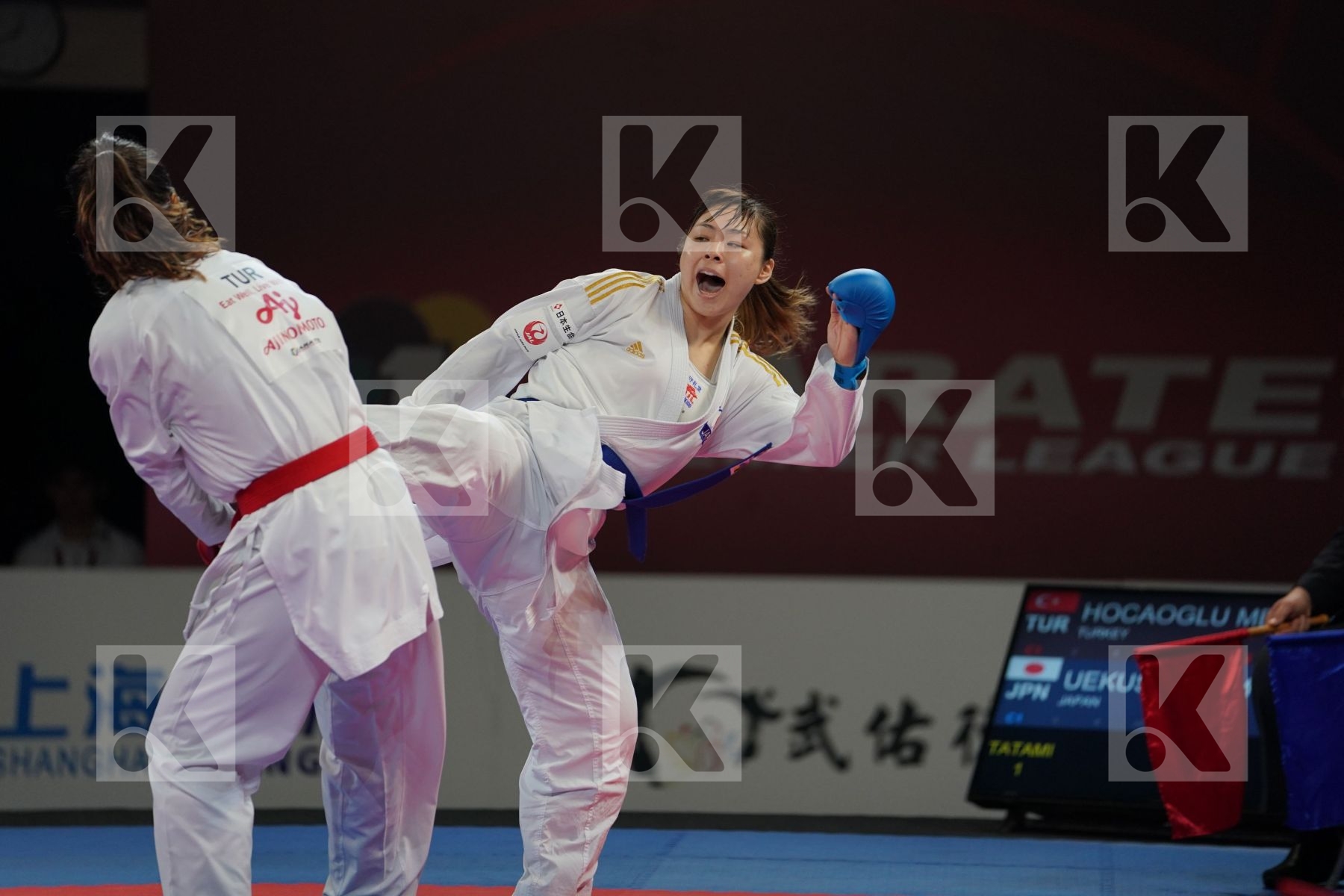 HOCAOGLU MELTEM (TURKEY) vs UEKUSA AYUMI (JAPAN) in Senior Kumite 68+ Kg - Bronze bout