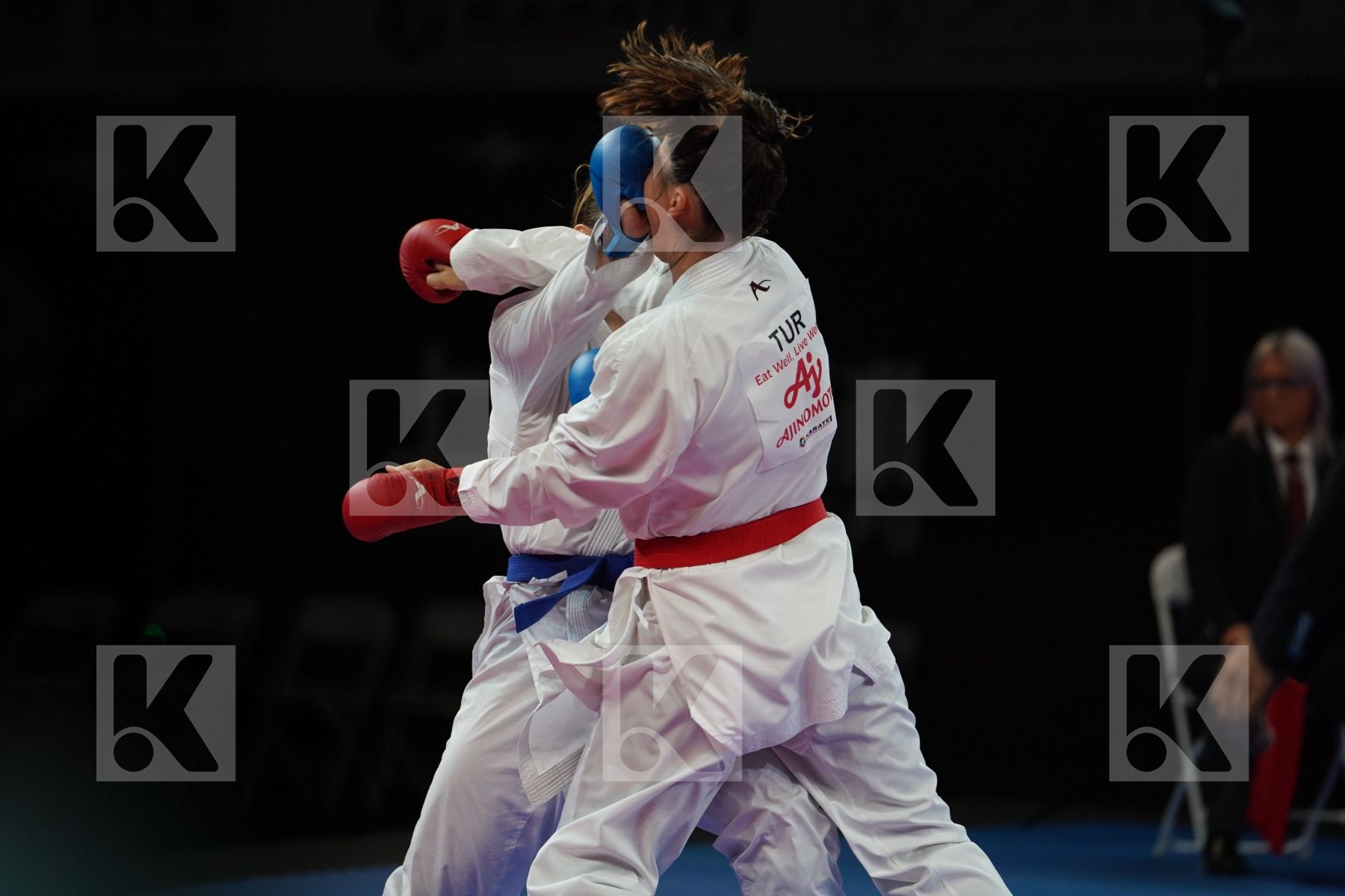 HOCAOGLU MELTEM (TURKEY) vs UEKUSA AYUMI (JAPAN) in Senior Kumite 68+ Kg - Bronze bout
