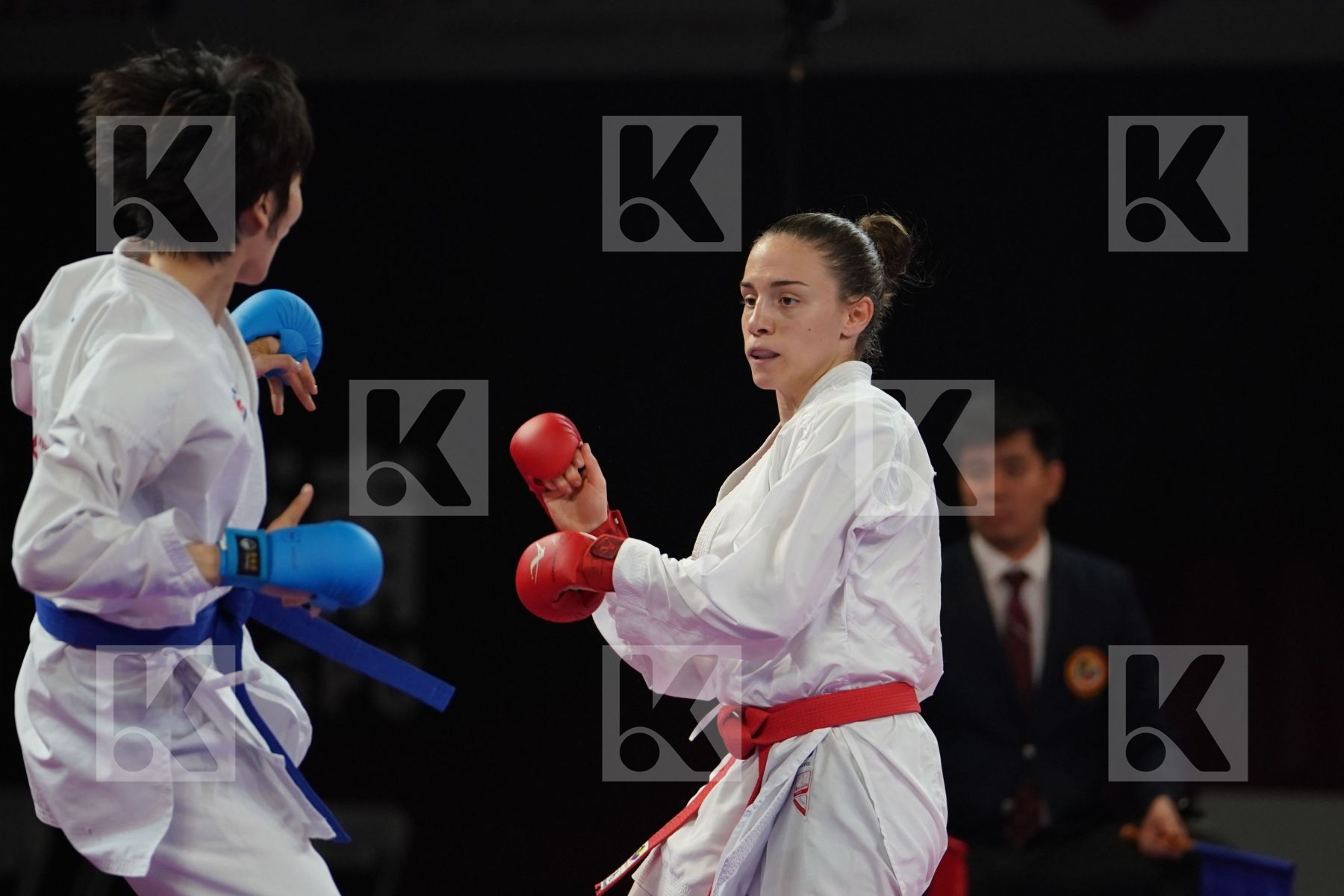PREKOVIC JOVANA (SERBIA) vs YIN XIAOYAN (PEOPLES REPUBLIC OF CHINA) in Senior Kumite -61 Kg - Gold bout