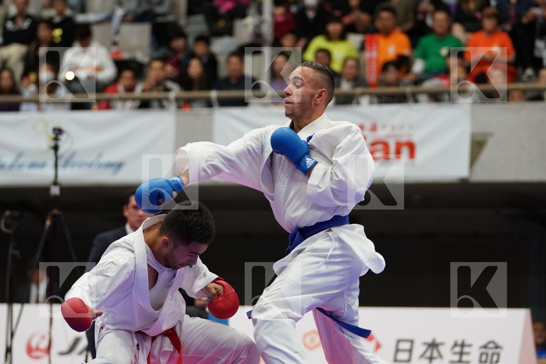 UZAKOV IKBOLJON (UZBEKISTAN) VS DACOSTA STEVEN (FRANCE) in Senior Kumite -67 Kg - Bronze bout