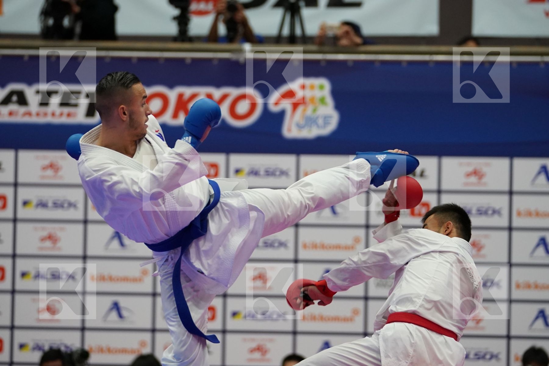 UZAKOV IKBOLJON (UZBEKISTAN) VS DACOSTA STEVEN (FRANCE) in Senior Kumite -67 Kg - Bronze bout