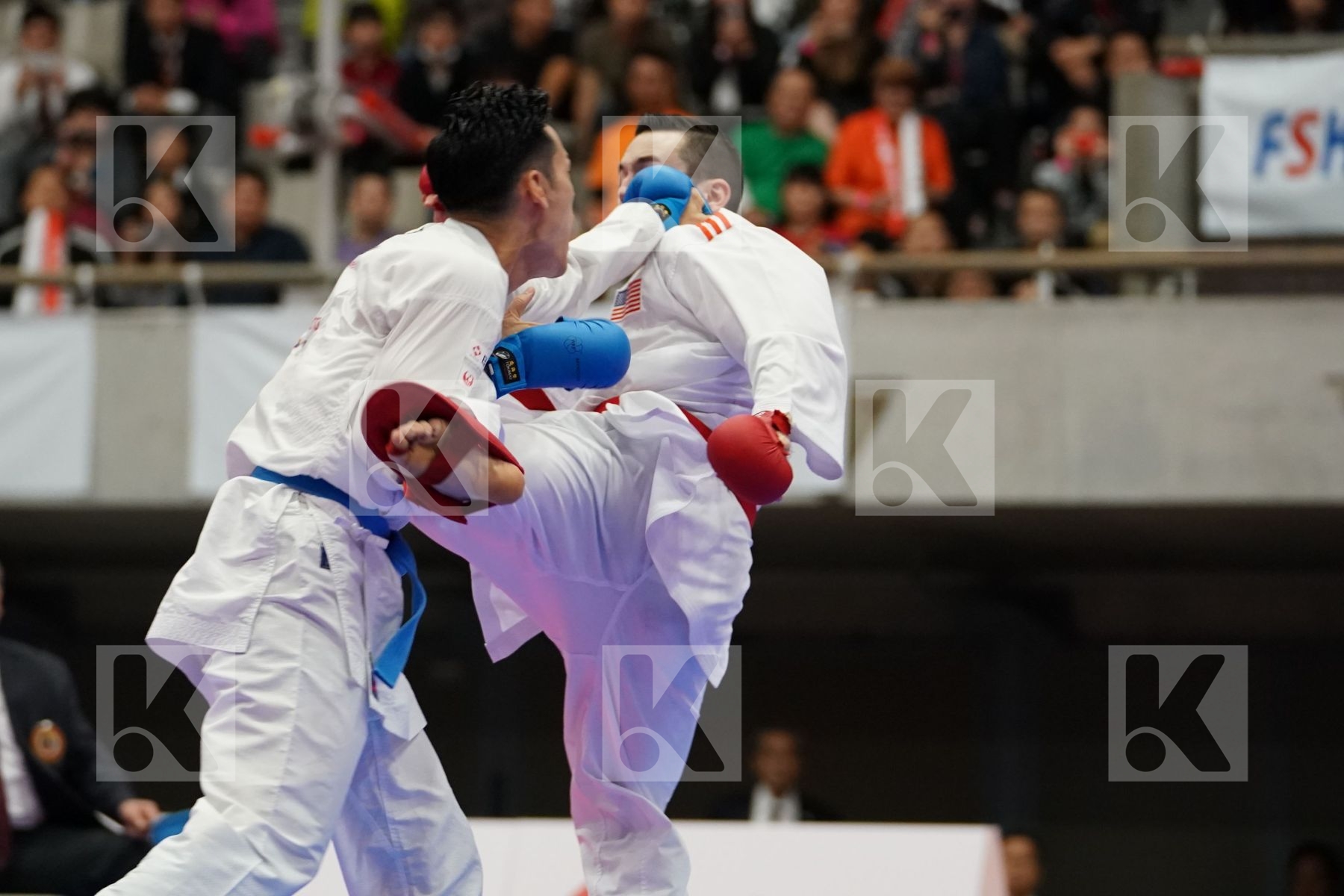 SCOTT THOMAS (USA) VS NISHIMURA KEN (JAPAN) in Senior Kumite Ð 75 Kg - Bronze bout