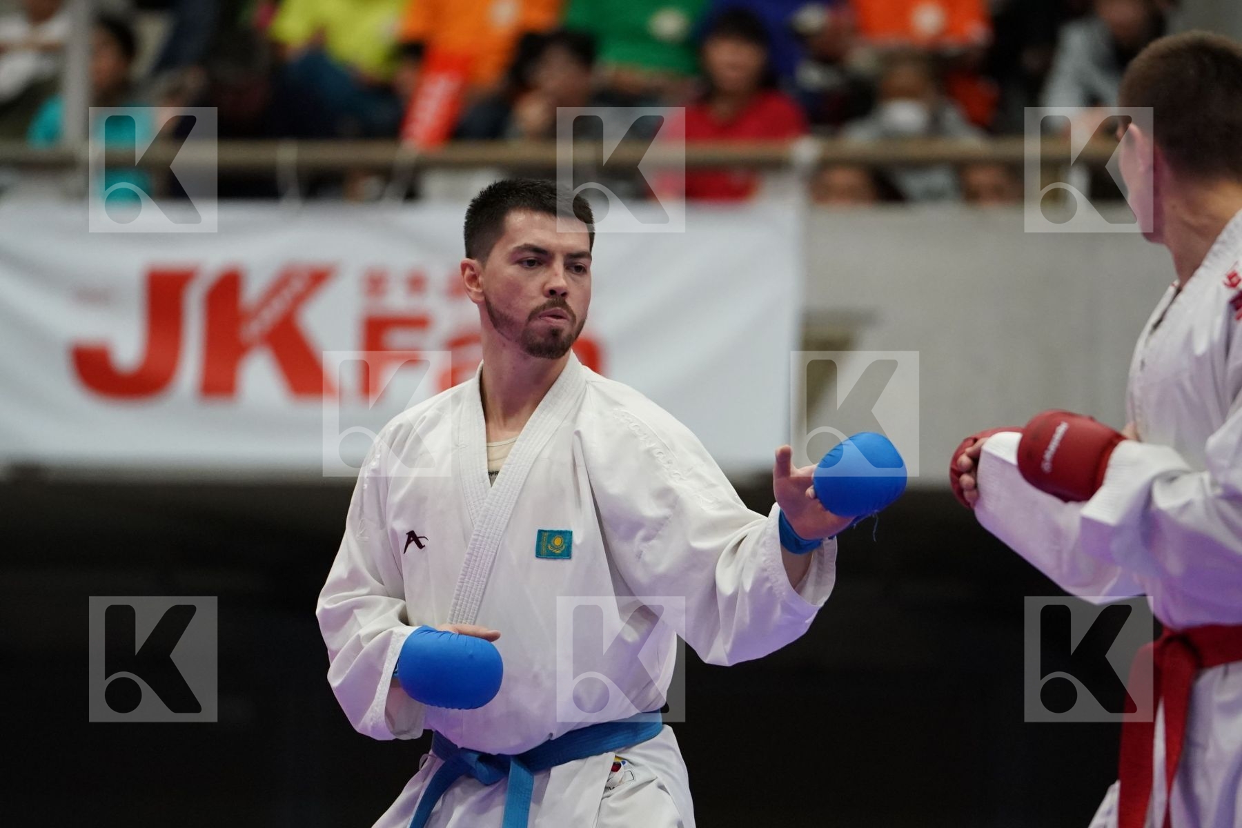 CHOBOTAR VALERII (UKRAINE) VS CHIKHMAREV IGOR (KAZAKHSTAN) in Senior Kumite Ð 84 Kg - Bronze bout