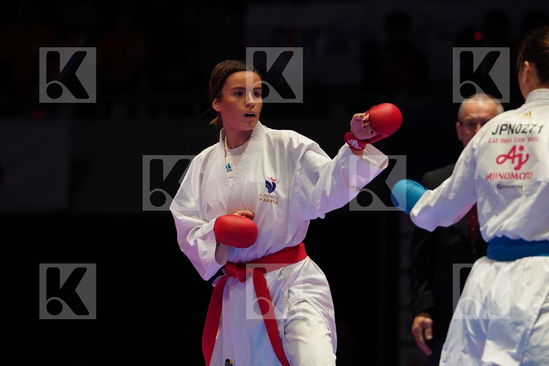 GARCIA NANCY (FRANCE) VS UEKUSA AYUMI (JAPAN) in Senior Kumite 68+ Kg - Gold bout