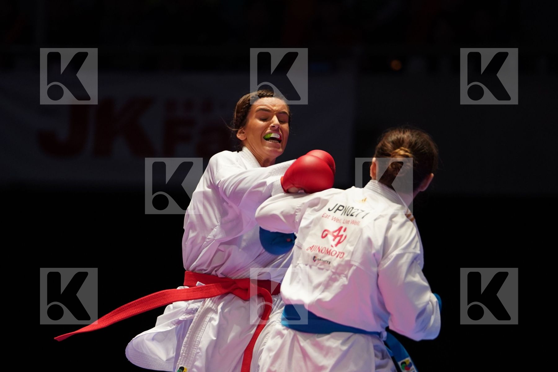 GARCIA NANCY (FRANCE) VS UEKUSA AYUMI (JAPAN) in Senior Kumite 68+ Kg - Gold bout