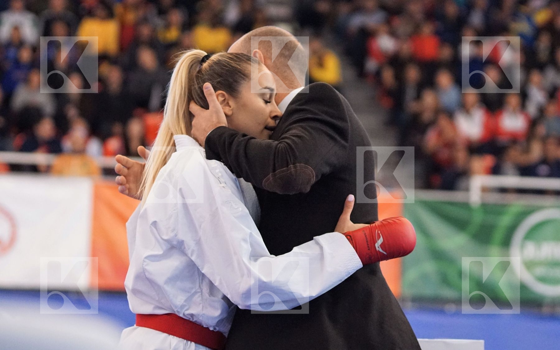 TERLIUGA ANZHELIKA (UKRAINE) vs YAKAN TUBA  (TURKEY) in Senior Kumite -55 Kg - Gold bout