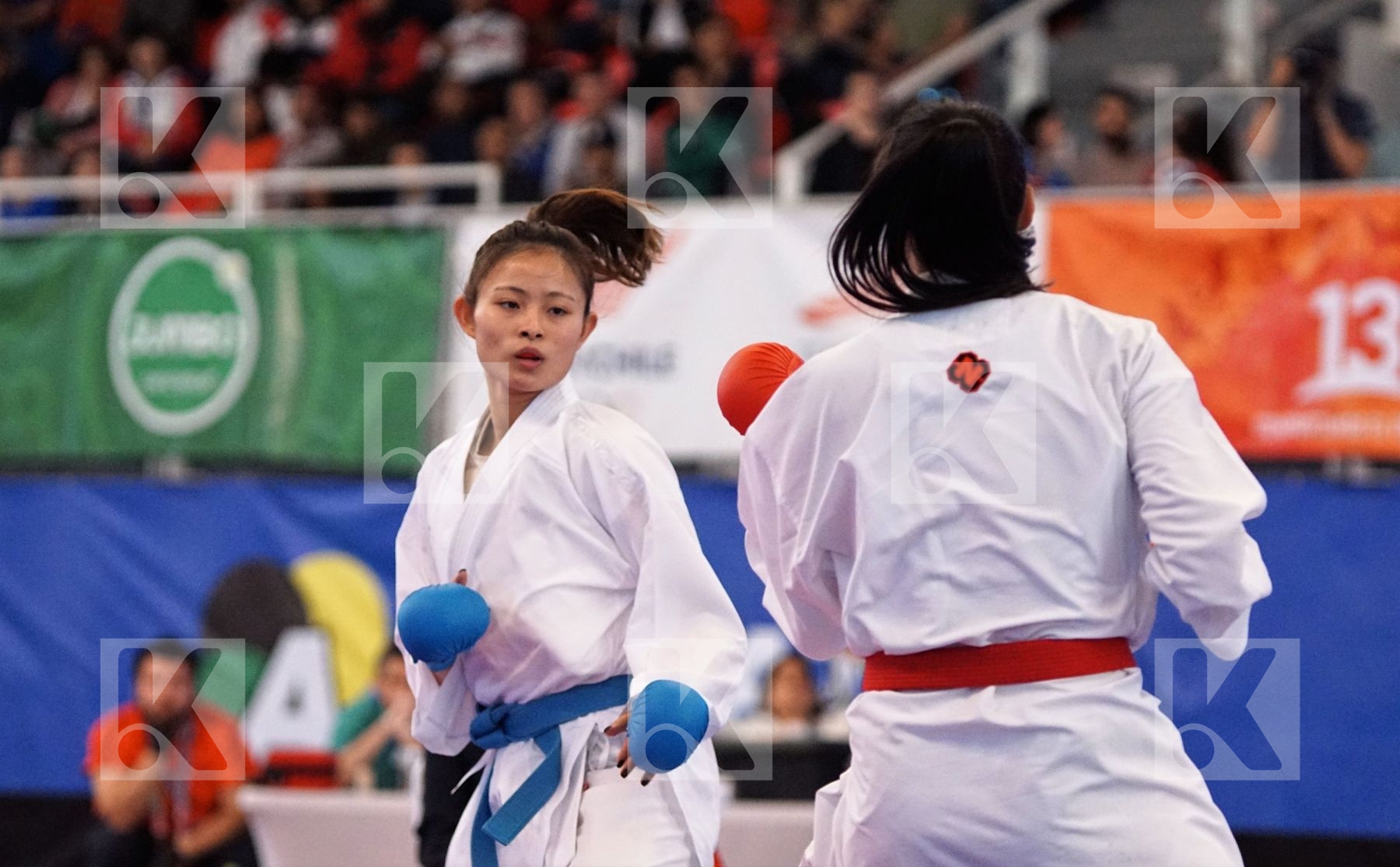MELNYK HALYNA (UKRAINE) vs GONG LI (CHINA) in Senior Kumite Ð 68 Kg - Gold bout