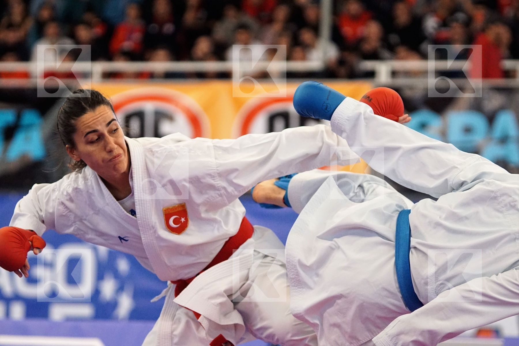 HOCAOGLU MELTEM (TURKEY) vs SAITO AYAKA (JAPAN) in Senior Kumite 68+ Kg - Gold bout