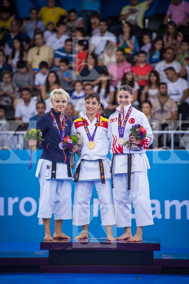 Coban Merve finals France Kata podium Sanchez Jaime Sandra Scord