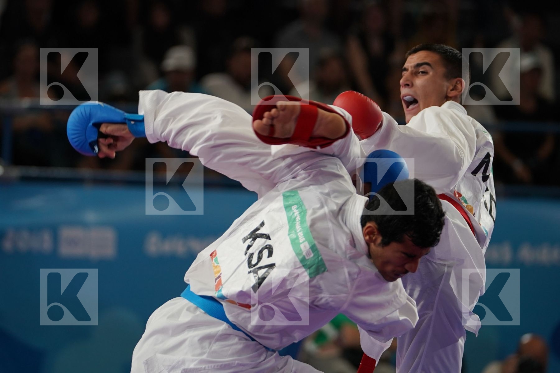 MOHAMMED ALASSIRI (SAUDI ARABIA) Vs FAHIK VESELI (FYR OF MACEDONIA) in Junior Kumite Male Ð 61 Kg - Semifinal
