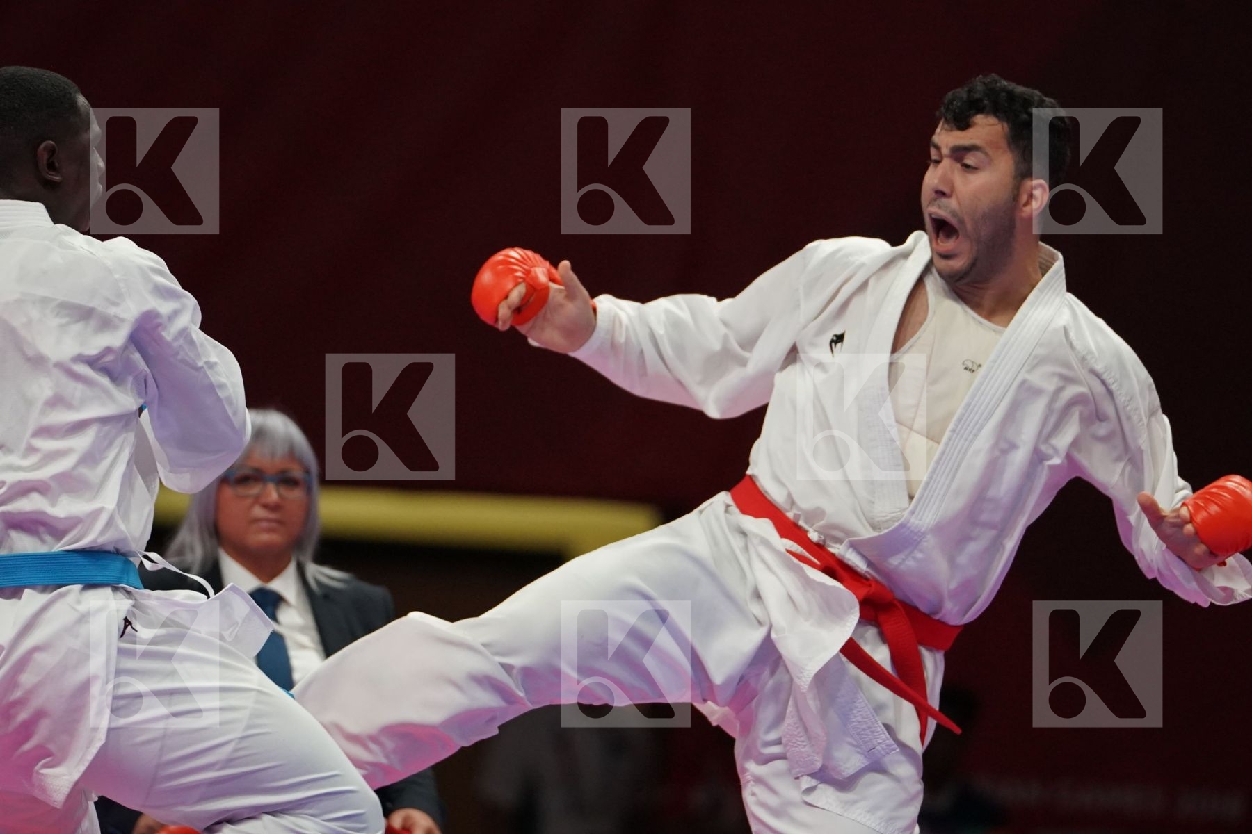 SAJAD GANJZADEH (ISLAMIC REPUBLIC OF IRAN) vs TAREG ALI HAMEDI (SAUDI ARABIA) in Senior Kumite 84+ Kg - Qualification