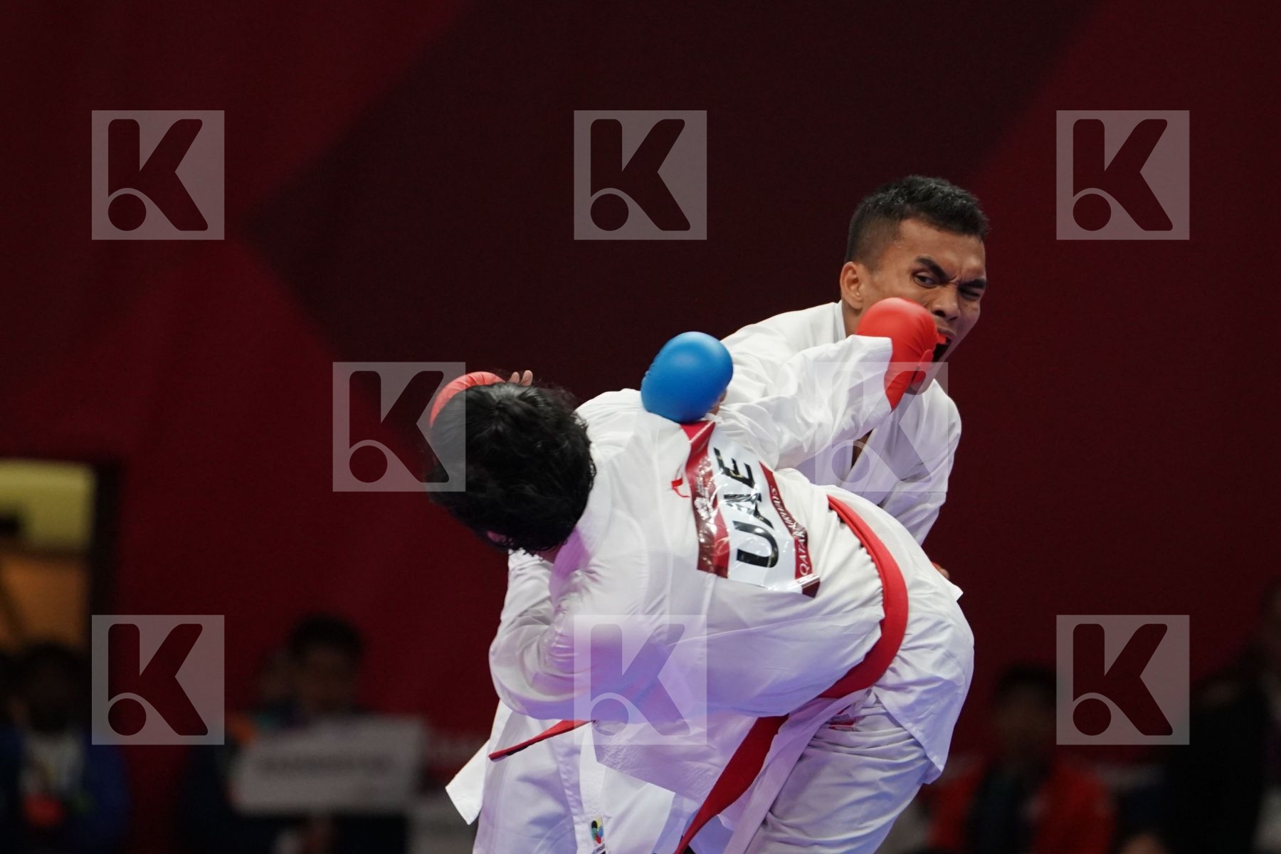 AHMED ALHADHRAMI (UNITED ARAB EMIRATES) vs JINTAR SIMANJUNTAK (INDONESIA) in Senior Kumite -67 Kg - Bronze