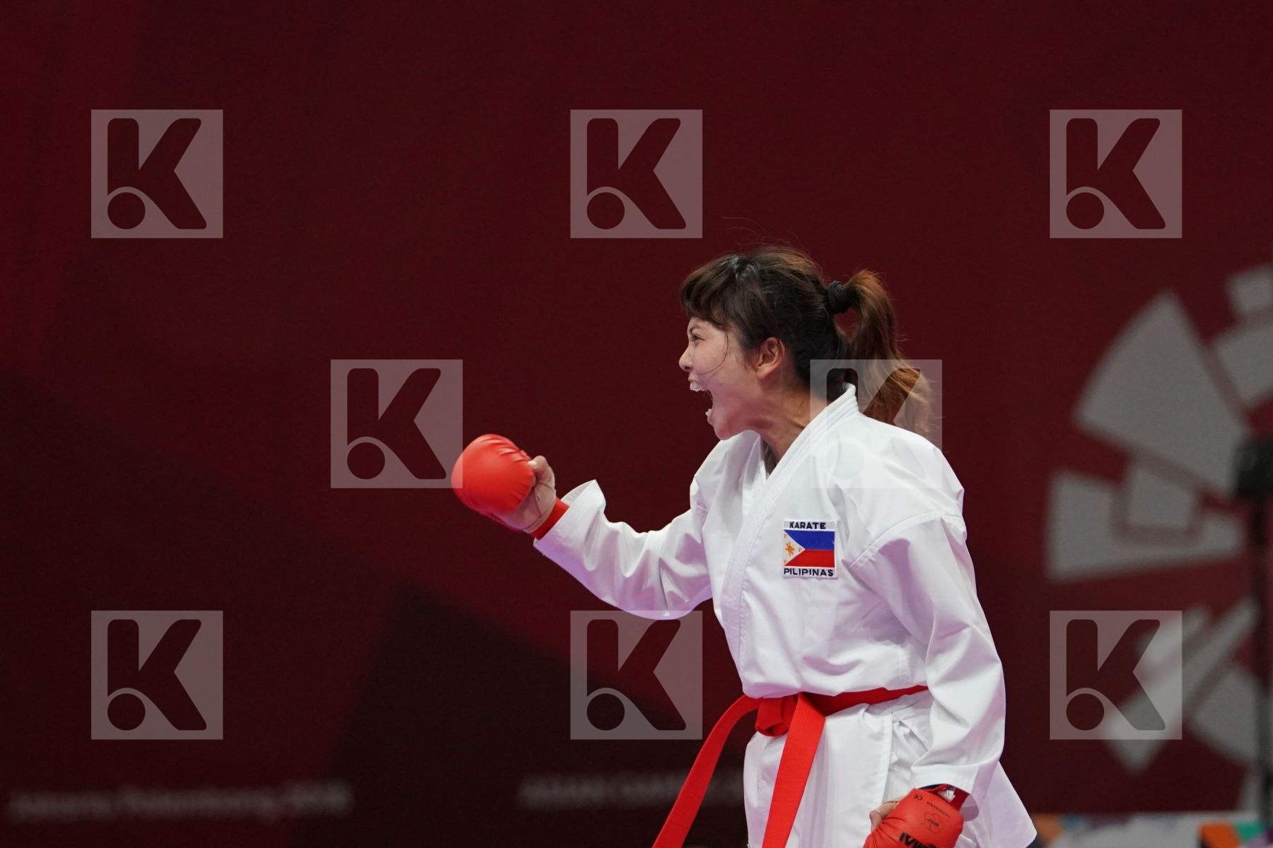TSUKII JUNNA (PHILIPPINES) vs PAWEENA RAKSACHART (THAILAND) in Senior Kumite -50 Kg - Bronze
