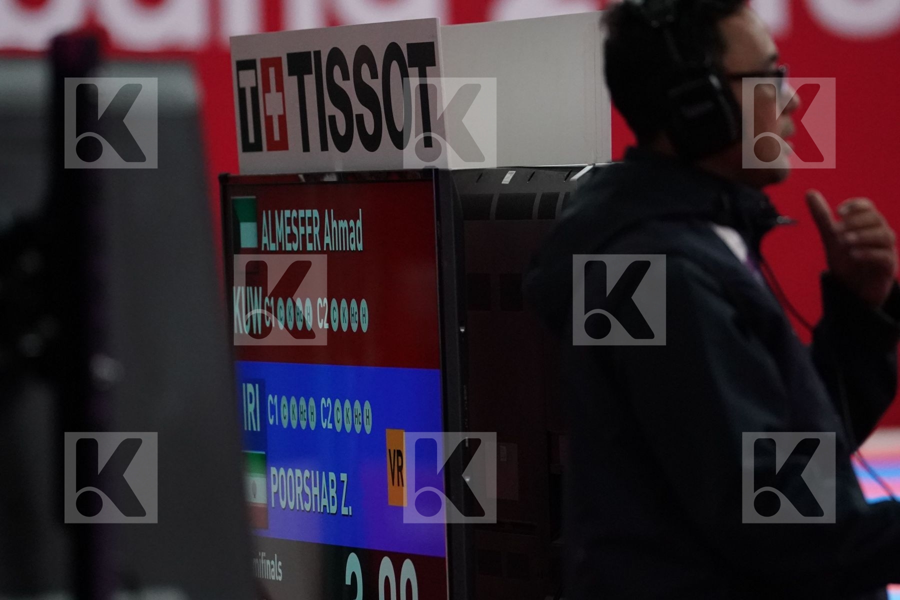 AHMAD ALMESFER (KUWAIT) vs ZABIOLLAH POORSHAB (ISLAMIC REPUBLIC OF IRAN) in Senior Kumite Ð 84 Kg - Qualification