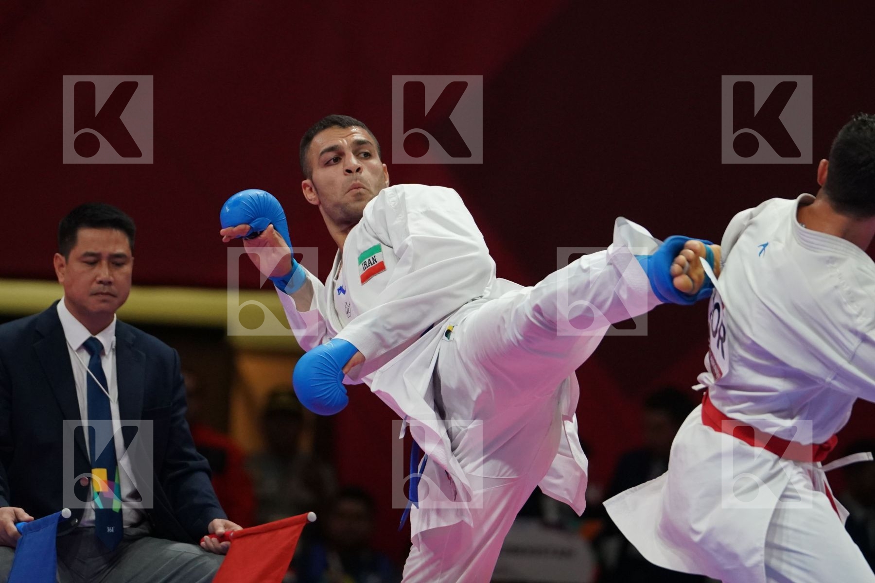 MAHMOUD SAJAN (JORDAN) vs ZABIOLLAH POORSHAB (ISLAMIC REPUBLIC OF IRAN) in Senior Kumite Ð 84 Kg - bronze